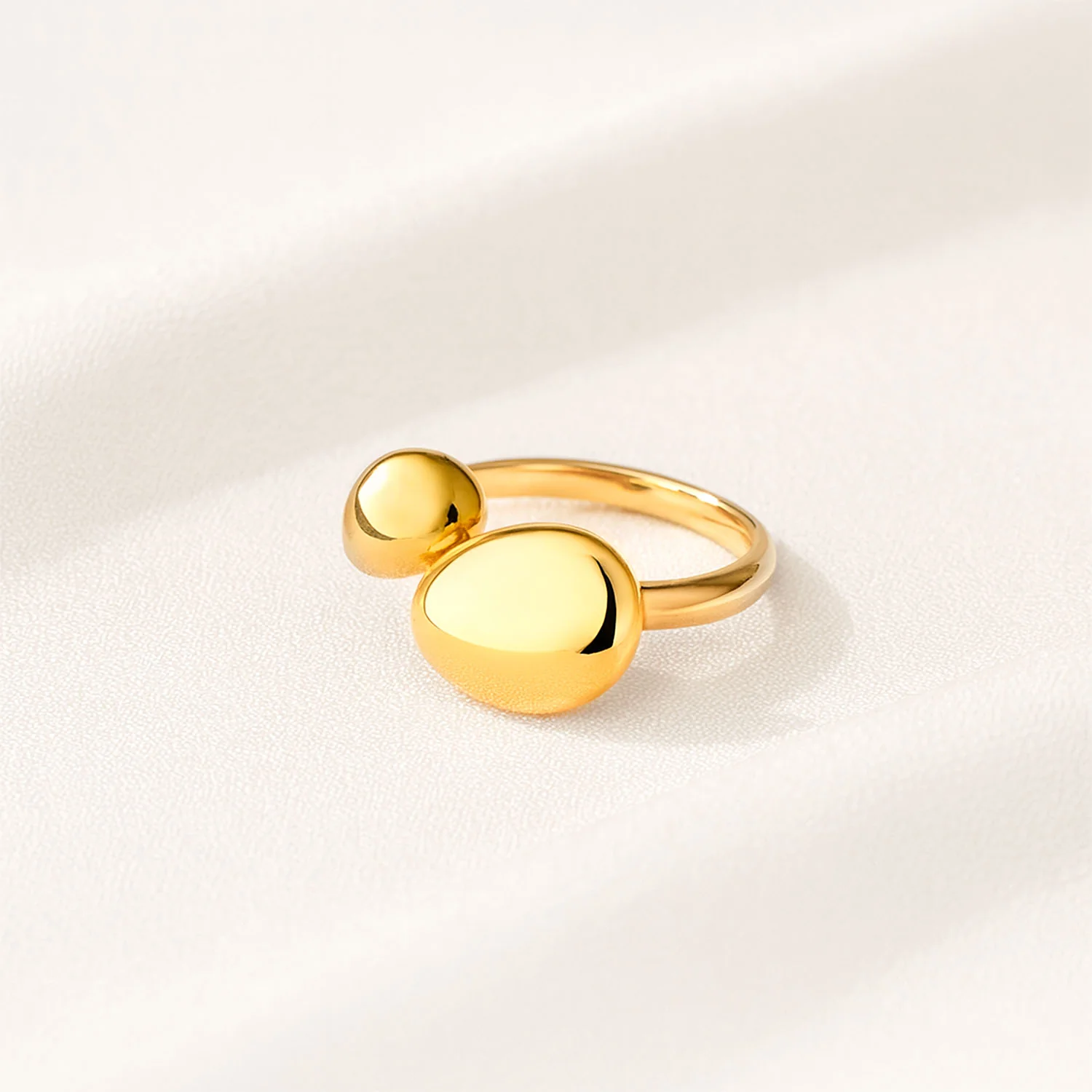 Aethel Gold Sphere Adjustable Hug Ring - Image 3