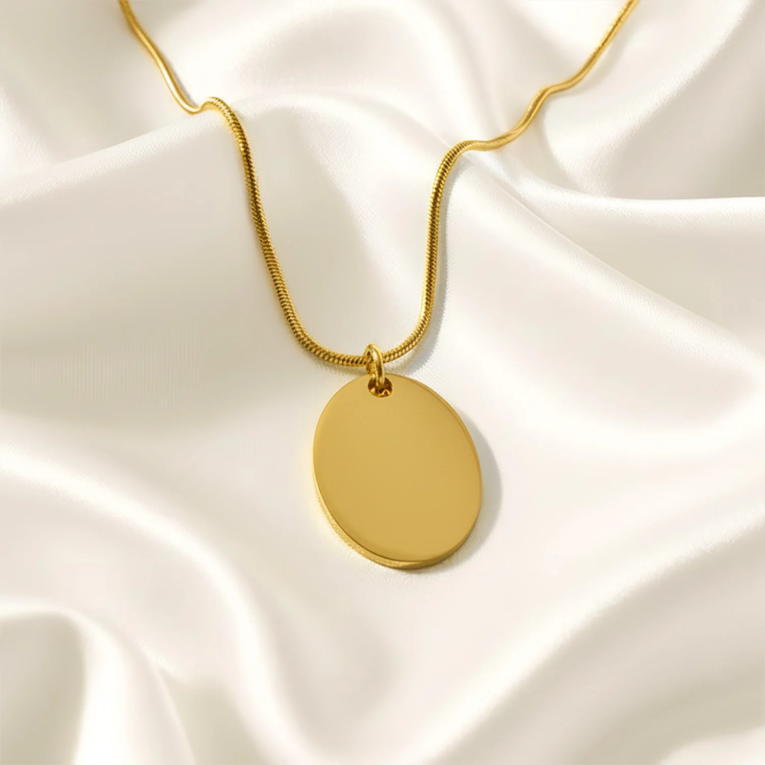 Oval Necklace
