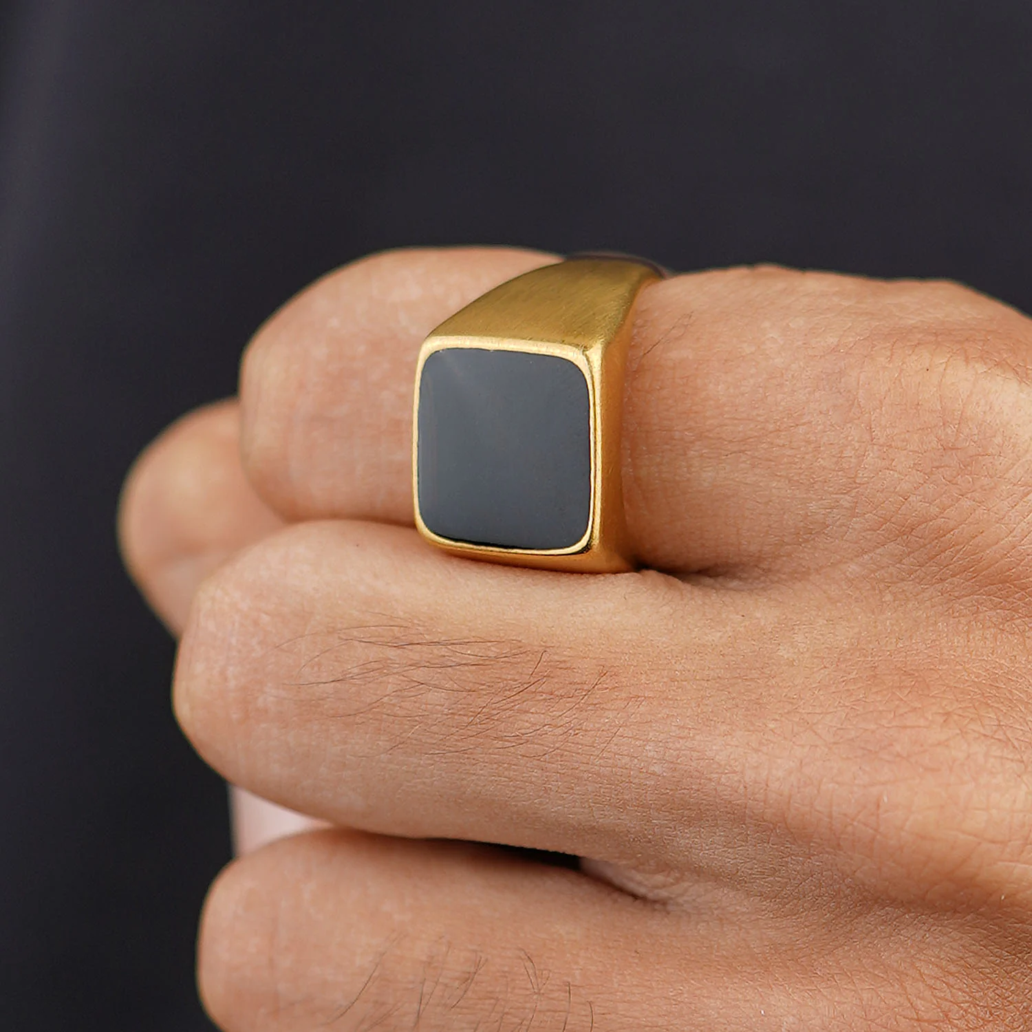 Magna Signet Ring - Image 7